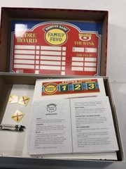 Vintage 1998 Edition FAMILY FEUD BOARD GAME by Endless Games Complete