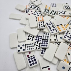 Cardinal Mexican Train Domino Game Set Score Sheets Metal Case Complete