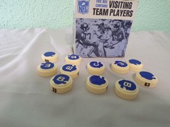 Vintage 1967 Ideal NFL All Pro Football Board Game Visiting Team Player Pieces