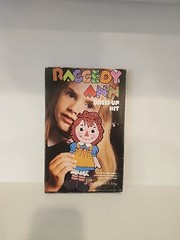 1967 Raggedy Ann Dress Up Kit with Colorforms Doll Fashion Vintage new