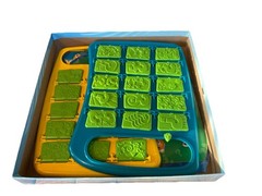 2014 Guess Who? Mystery Board Game/New In Box/Hasbro/Ages 5+/2 Players