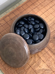 Japanese Vintage Goban Go Board Set with Legs Igo Stones Complete Antique Japan