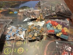 Outlive board game Apocalyptic Survival NM/VG+