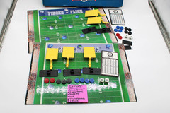 VTG Finger-Flick Sports Football Game – 1997 – LOTS of EXTRAS! See pics