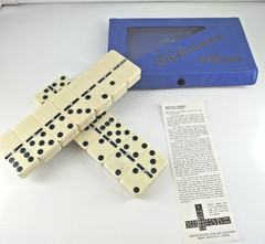 Vintage Double Six Domino’s Set 28 Pieces Green Travel Snap Pack Compact SEALED