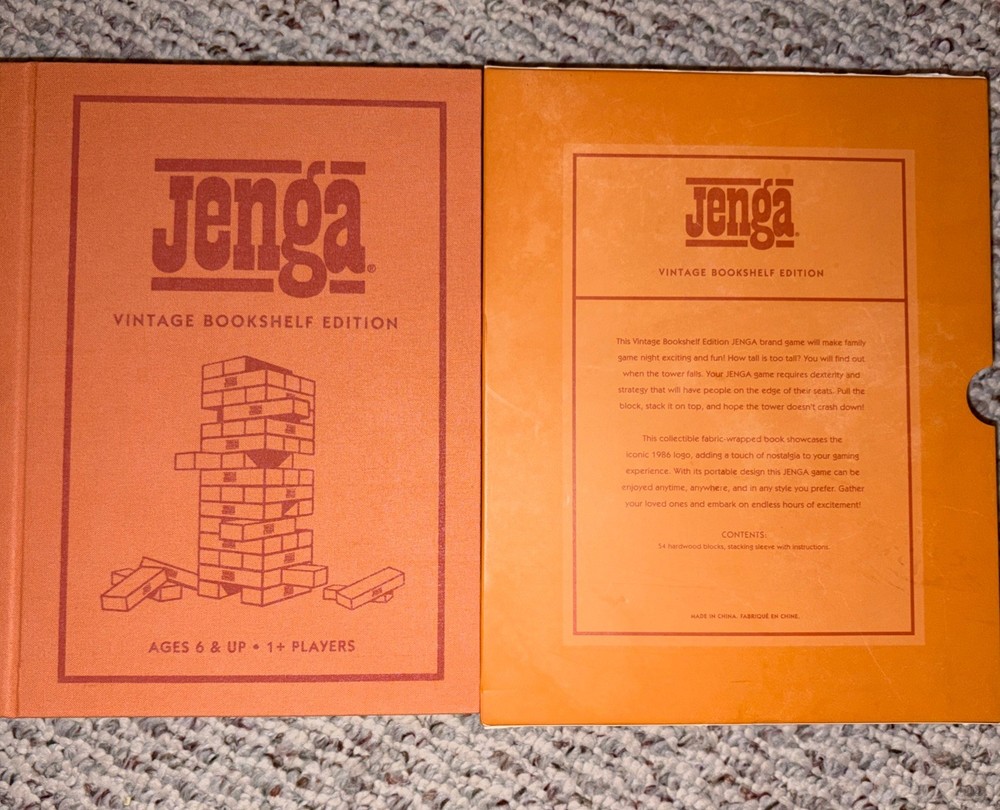Jenga Vintage Bookshelf Edition