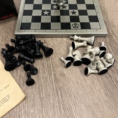 Space Chess 4th Dimension Chess Game 32 Piece Set Vintage Board Game
