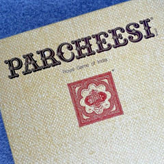 PARCHEESI Deluxe Edition 1975 Vintage Game Royal Game of India Complete Clean