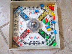 1965 Kohner Trouble Board Game Pop-O-Matic Dice Roller Vintage Classic