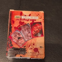 USAopoly Trivial Pursuit The Walking Dead Edition Trivia Card Game 2016 18+ 2+