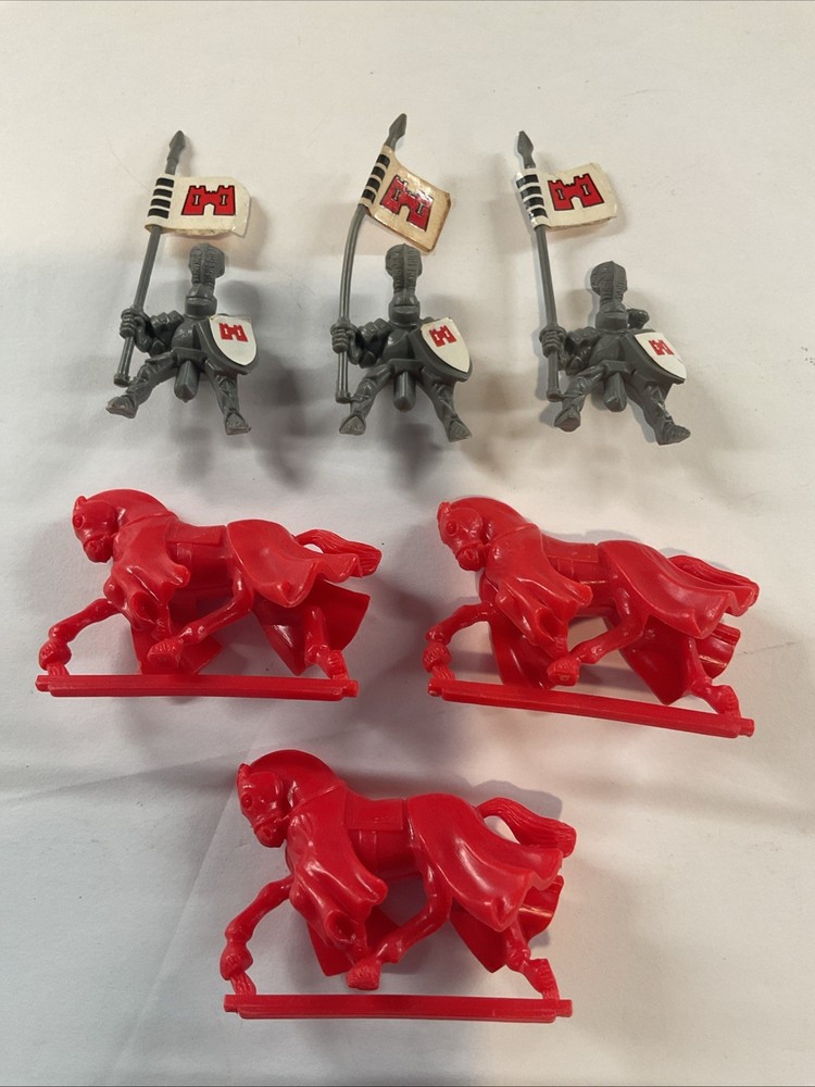 Warhammer Fantasy Battle Masters Board Game 3x Imperial Knights – Red