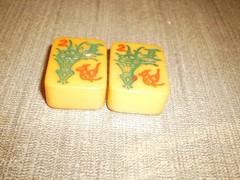 2 VTGE ROTTGAMES MAH JONG MAJONG TILES CATALIN BAKELITE FOR CRAFTS JEWELRY
