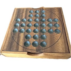 Wood Solitaire Game