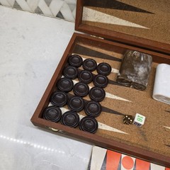 1975 Vintage CRISLOID BAKELITE Backgammon Set Brown And Beige Discs. 2 Dice.