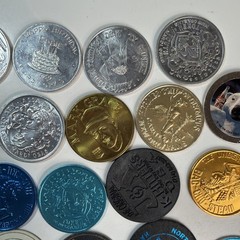 Lot Of 63 Pogs Slammers Solid Metal Plastic Cardboard Many Styles Big Value!!