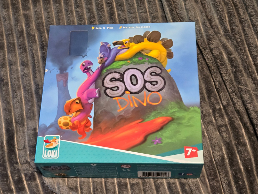 SOS Dino. Cooperative Board Game, Colorful. 1-4 Players, 25 Mins. Family Fun