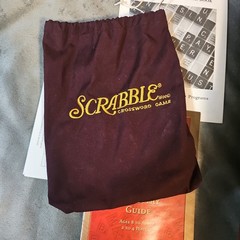 Turntable Deluxe Scrabble Crossword Game Hasbro 2001 Edition – 100% Complete