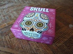 Space Cowboys Skull Strategy Board Game Complete Ages 10+ 3 Players 2021