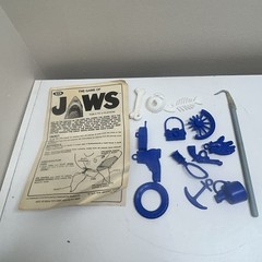 Vintage 1975 Ideal THE GAME OF JAWS Shark w/ Box