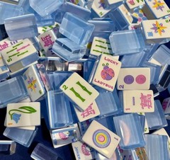 Brand-new high-end transparent blue American mahjong tile set, 160 tiles + bag
