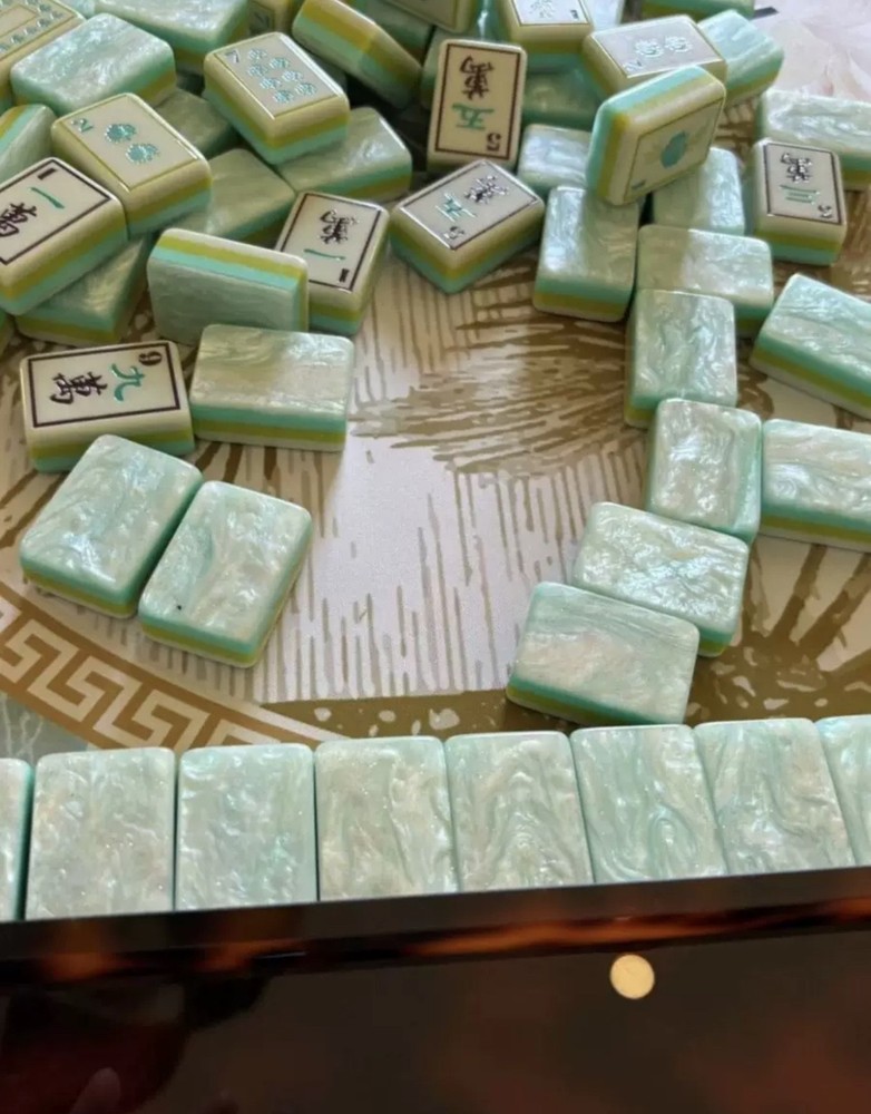 American Mahjong Game Set, 160 Pearl satin green Layered Mah Jong Tiles,