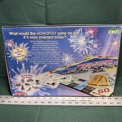 Monopoly Here and Now Edition COMPLETE Unit Works Parker Brothers 2006 USA