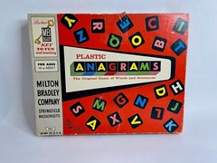 ANAGRAMS Milton Bradley Game ~ 1958 Edition ~ 100% Complete ~ Nice Condition!