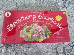 Vintage Strawberry Shortcake Berries To Market Board Game 1979