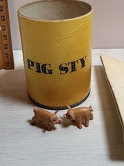 Pig Mania Family Board Game 1977 Vtg David Moffat Pig Mania Dice Chance