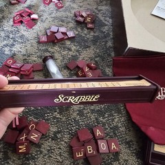 Scrabble Deluxe Collector’s Edition Turntable Crossword Rotating Milton Bradley