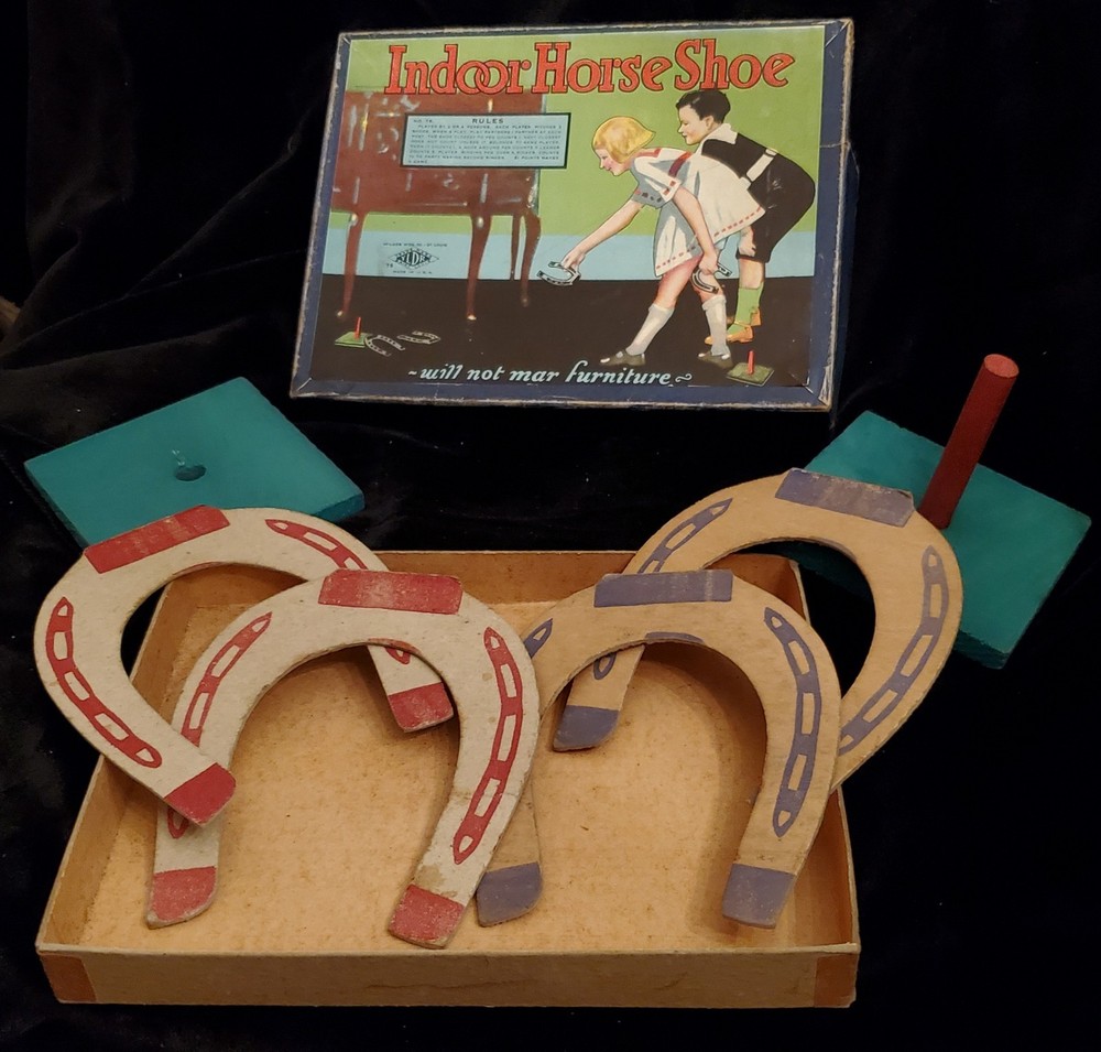 Wilder Indoor Horseshoe Game with Box 1940s Very Nice Graphics Missing Piece