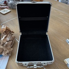 Cardinal Mexican Train Dominoes Metal Travel Case, Score Sheet & Instructions