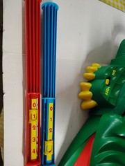 Vintage 1993 Milton Bradley Gator Golf Game Tested Works- 2 Clubs ,1 Ball