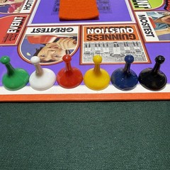 Vintage Guinness Game of World Records Board GAME 1975 Parker Brothers COMPLETE