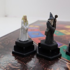 Lord of the Rings Trivial Pursuit 2004 2 DVD Edition Trivia Questions