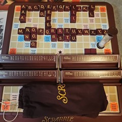 Turntable Deluxe Scrabble Crossword Game Hasbro 2001 Edition – 100% Complete