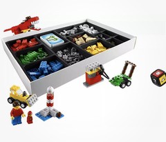 LEGO CREATIONARY GAME 3844 2010 3 TO 8 PLAYERS AGES 7 +