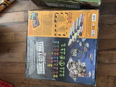 Zombicide board game lot – Zombicide – Toxic City – Prison Outbreak + extras