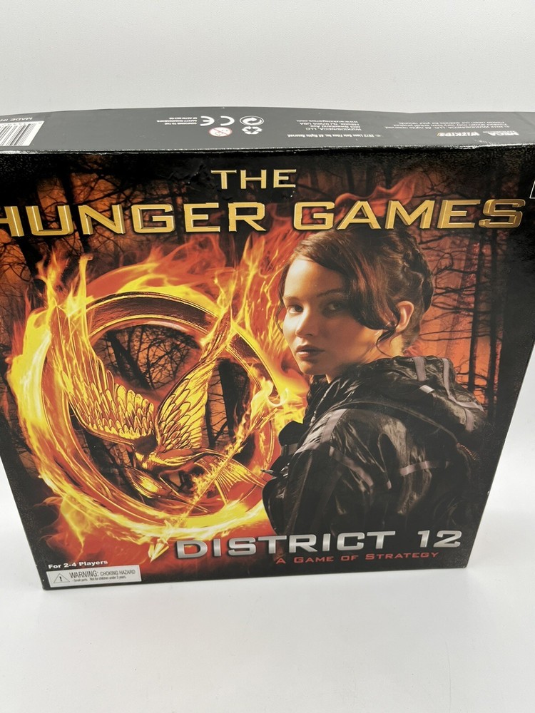 The Hunger Games District 12 Strategy Board Game Complete 2012 Neca Wizkids