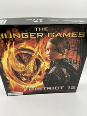 The Hunger Games District 12 Strategy Board Game Complete 2012 Neca Wizkids