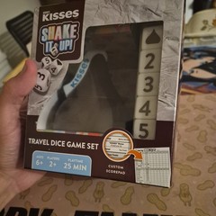 MasterPieces Hershey’s Kisses Officially Licensed Shake It Up! Dice Game New Box