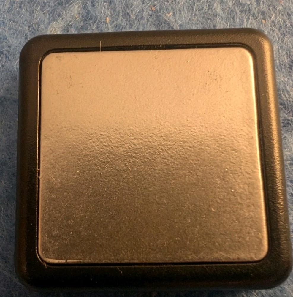 Rubik’s Race Metallic REPLACEMENT Silver Square Board Games Pieces Cube READ