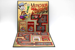 Munchkin Zombies Deluxe Board Game LOTS of EXTRA CARDS + DUNGEON & PORTAL CARDS