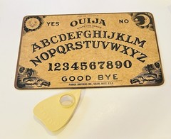 Ouija Board 600 Parker Bros Game William Fuld Box Planchette Salem, Mass EUC