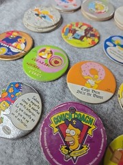 The Simpsons Pickers Lot Of 102 Pogs Tazos Magic Box 2005 Espanol / Ingles