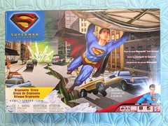 2005 Superman Returns Kryptonite Crisis Mattel Game