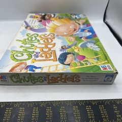 Hasbro Chutes and Ladders Board Game – HGA4756