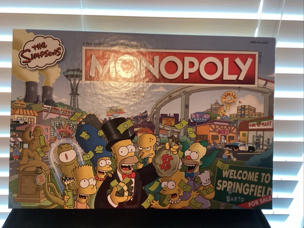 The Simpsons Welcome To Springfield Monopoly Board Game-2019-Gold Tokens