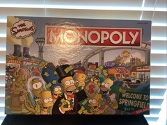 The Simpsons Welcome To Springfield Monopoly Board Game-2019-Gold Tokens