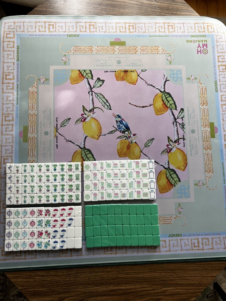 Premium American Mahjong Set – Green Mahjong Tiles and Mat